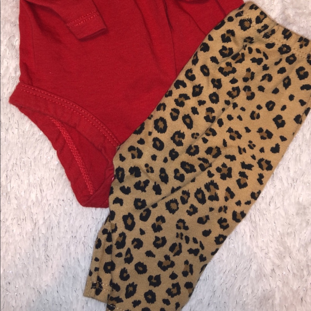 set - Picture 2 of 2